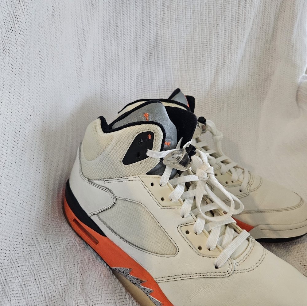 Jordan 5 Men's White and Orange Sneakers Size 14 - Picture 6 of 16